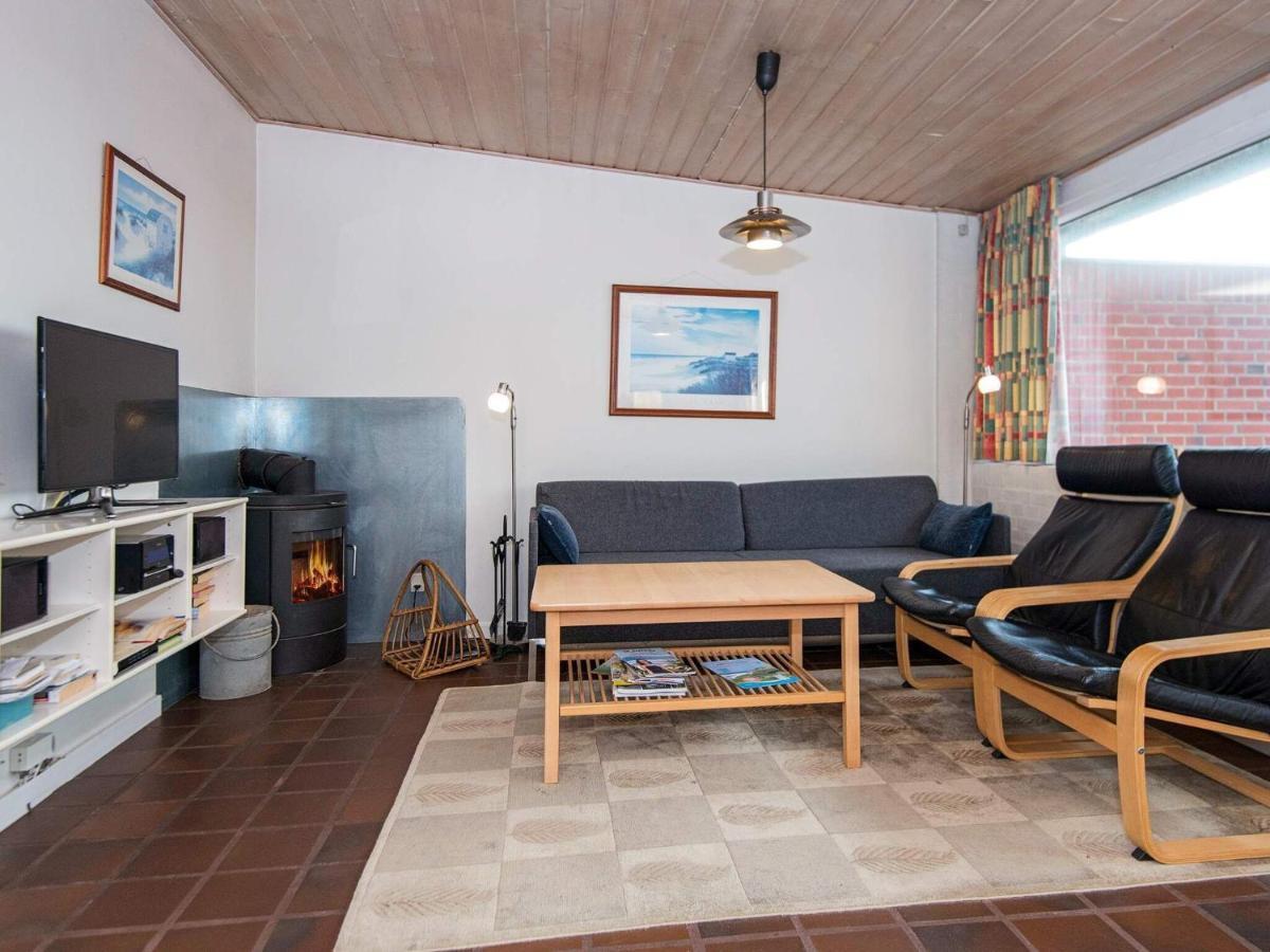 6 Person Holiday Home In Henne Хенне-Странн Экстерьер фото